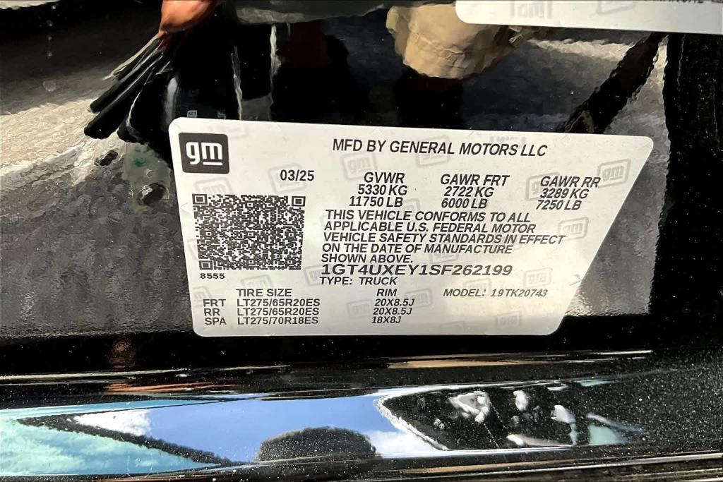 new 2025 GMC Sierra 2500 car, priced at $98,180