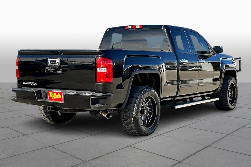 used 2017 GMC Sierra 1500 car, priced at $23,932