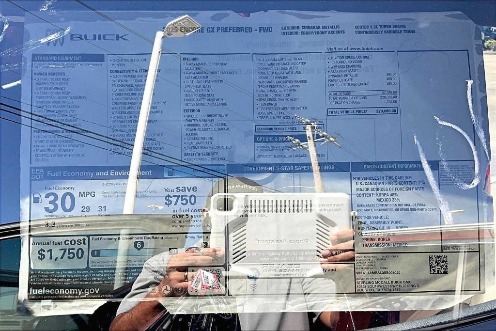 new 2025 Buick Encore GX car, priced at $25,680