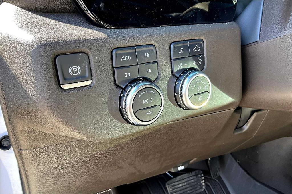 new 2025 GMC Sierra 2500 car, priced at $77,701