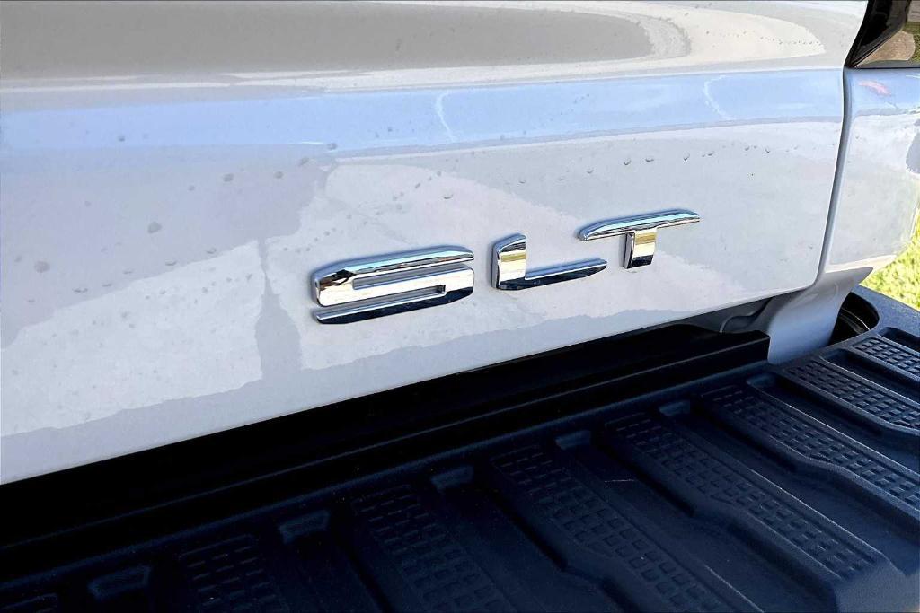 new 2025 GMC Sierra 2500 car, priced at $77,701