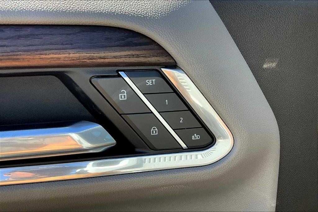 new 2025 GMC Sierra 2500 car, priced at $77,701