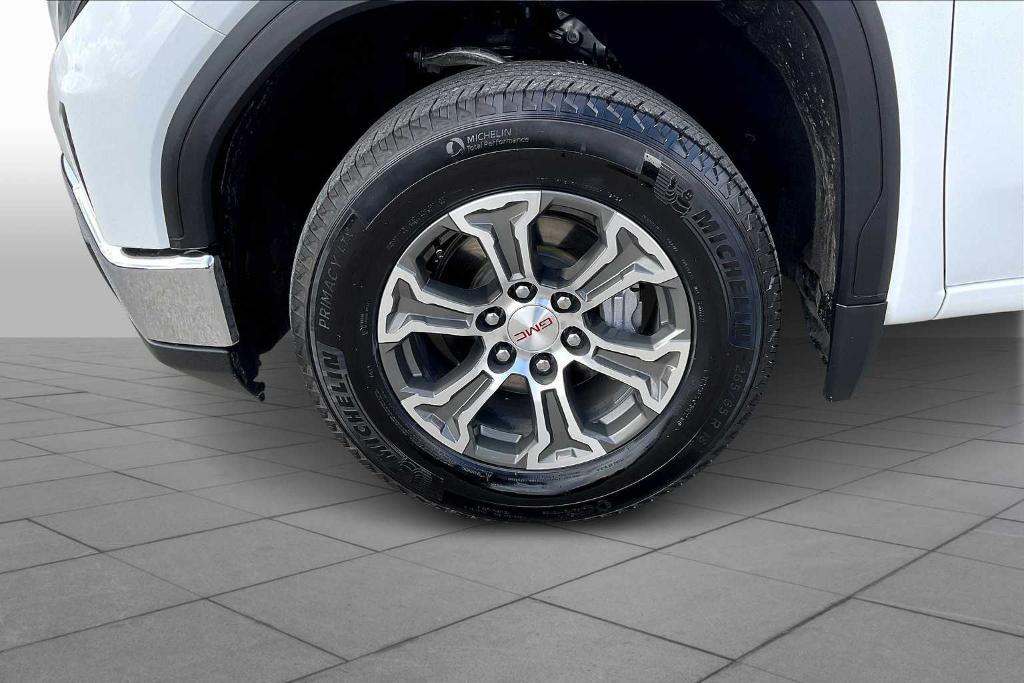 used 2025 GMC Sierra 1500 car, priced at $44,877
