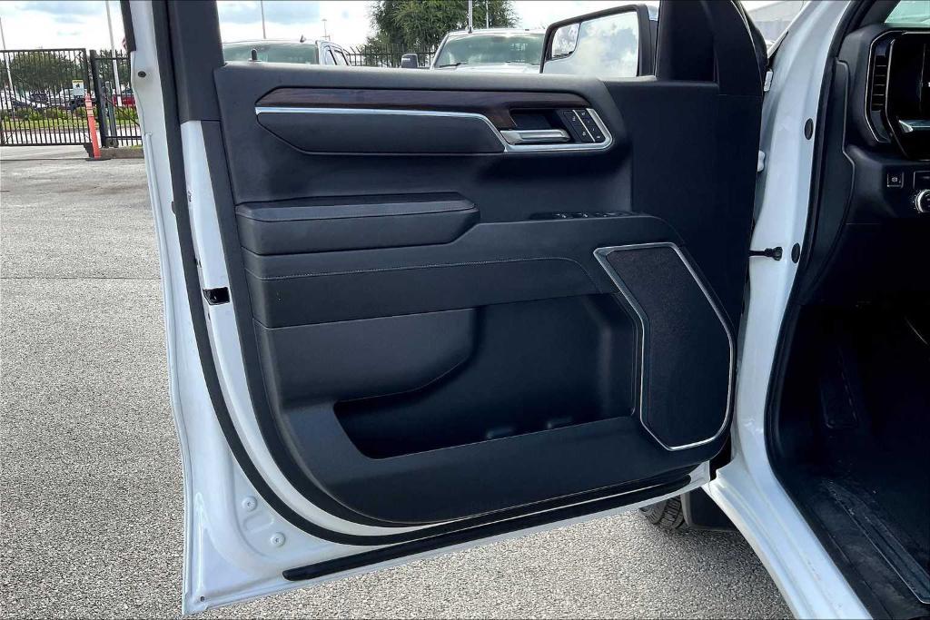 used 2025 GMC Sierra 1500 car, priced at $44,877