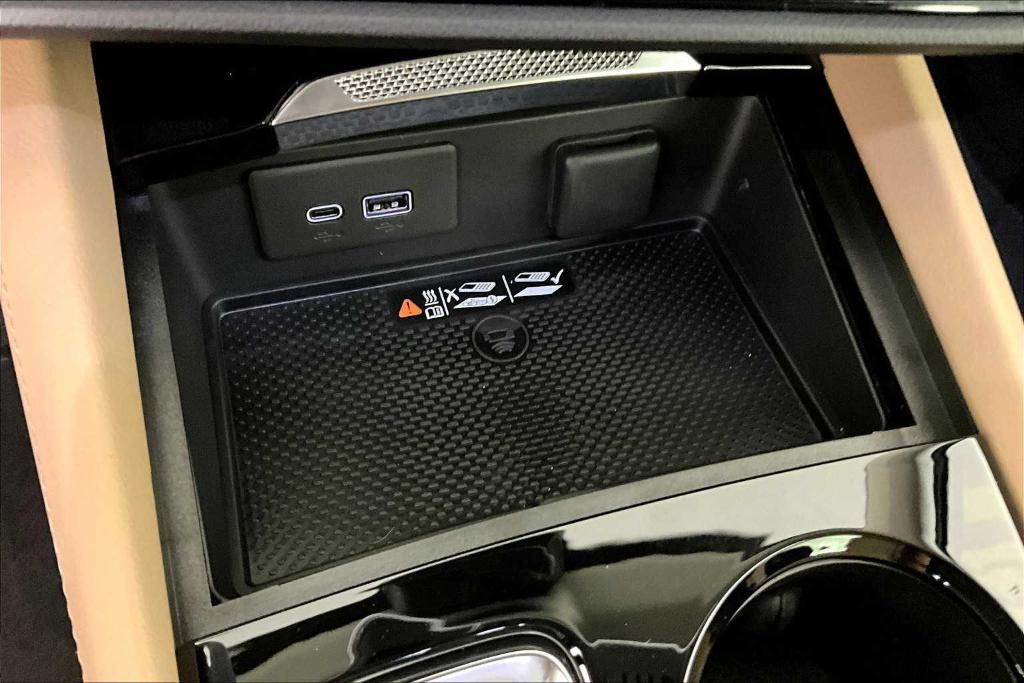 new 2025 Buick Envision car, priced at $39,740