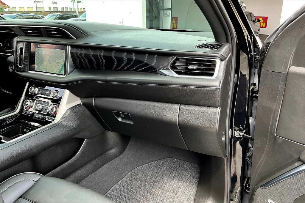 used 2023 GMC Yukon XL car, priced at $63,142