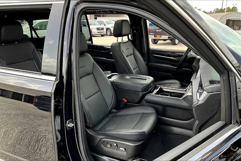 used 2023 GMC Yukon XL car, priced at $63,142
