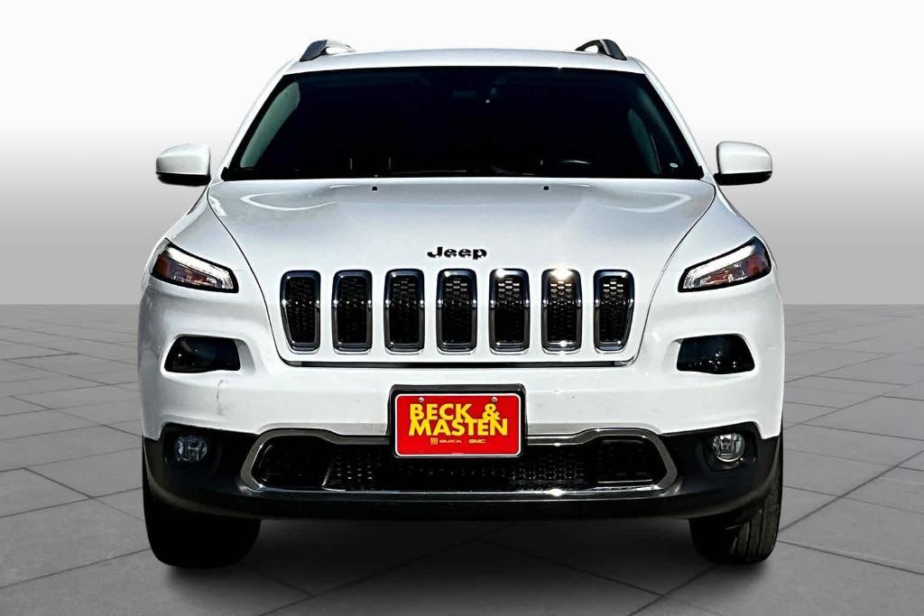 used 2017 Jeep Cherokee car, priced at $12,891