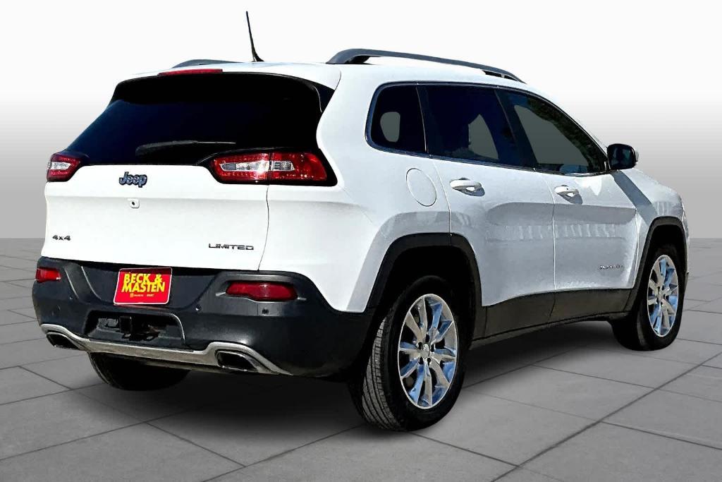 used 2017 Jeep Cherokee car, priced at $12,891