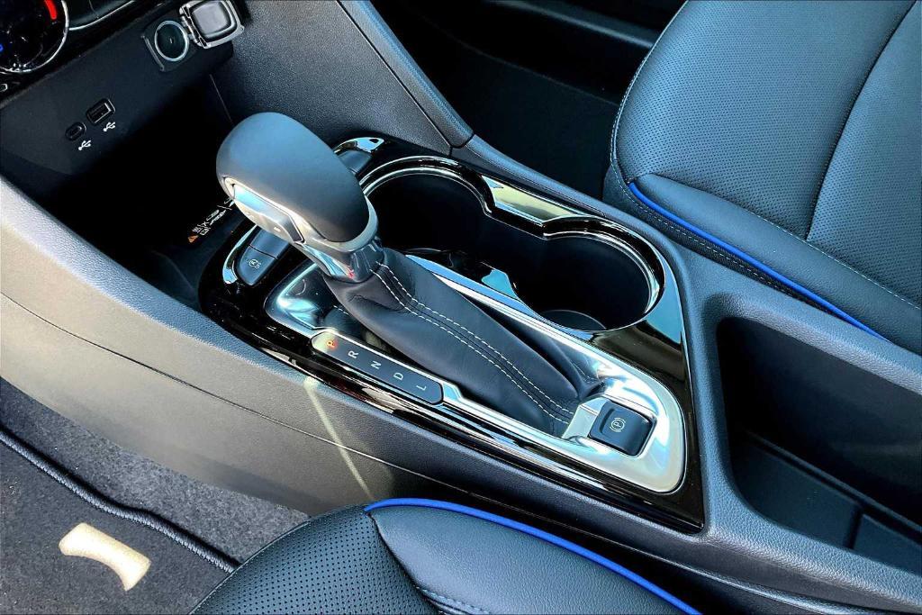 new 2025 Buick Encore GX car, priced at $30,425