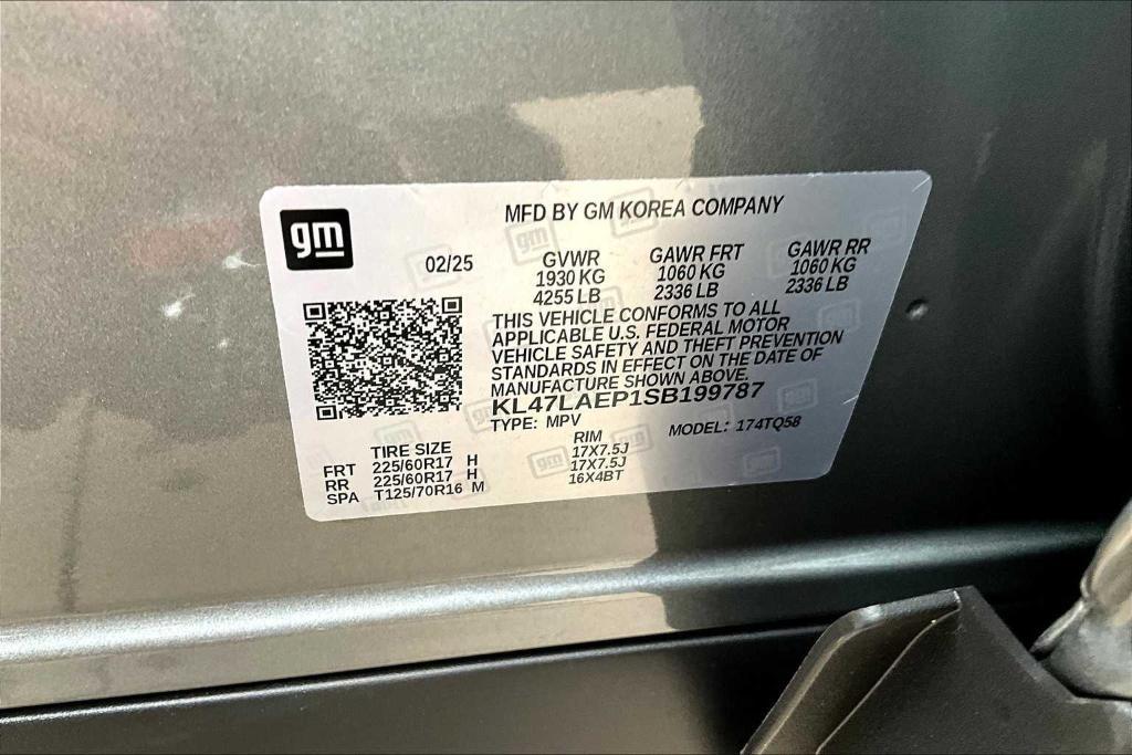 new 2025 Buick Envista car, priced at $27,375