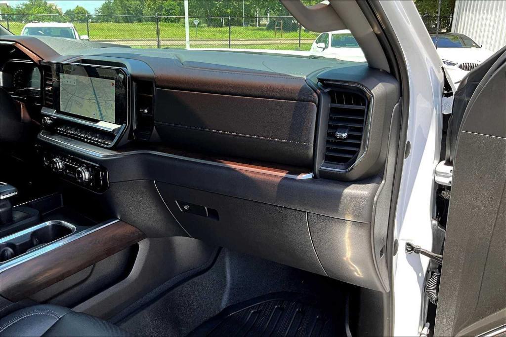 used 2022 GMC Sierra 1500 car, priced at $41,966