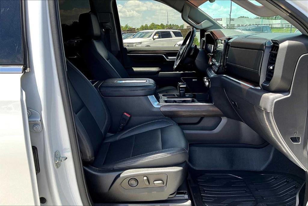 used 2022 GMC Sierra 1500 car, priced at $41,966