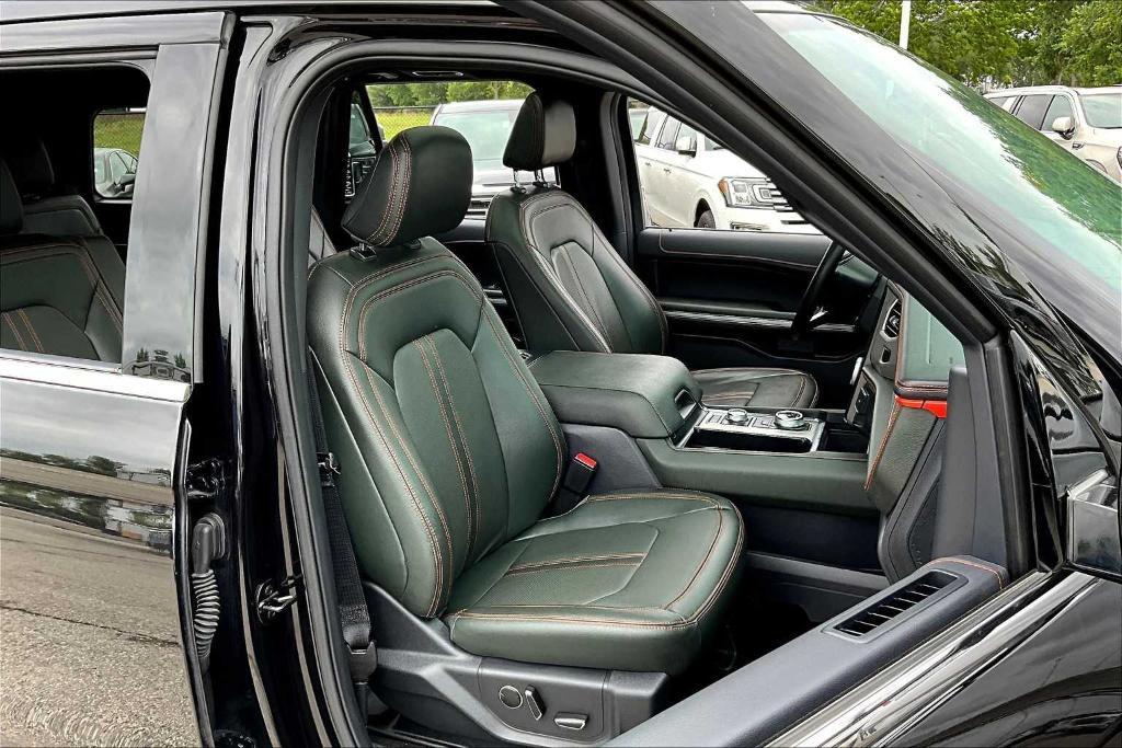 used 2022 Ford Expedition car, priced at $49,987