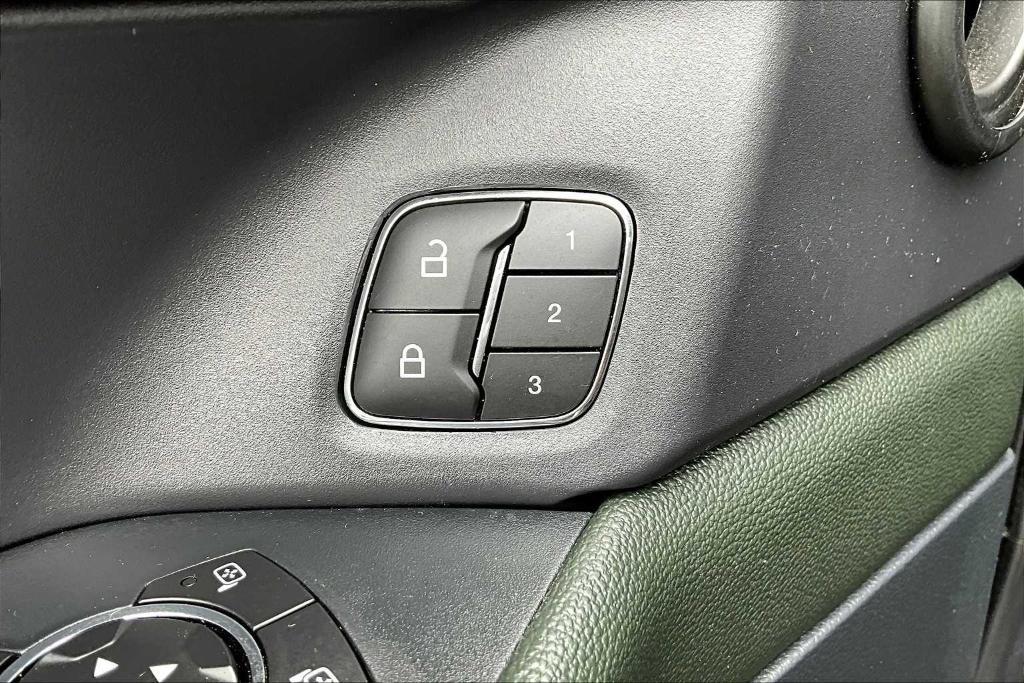 used 2022 Ford Expedition car, priced at $49,987