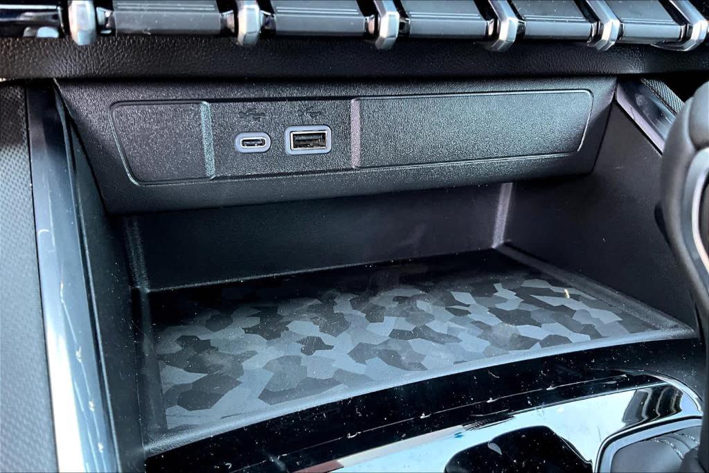 new 2025 GMC Canyon car, priced at $45,420