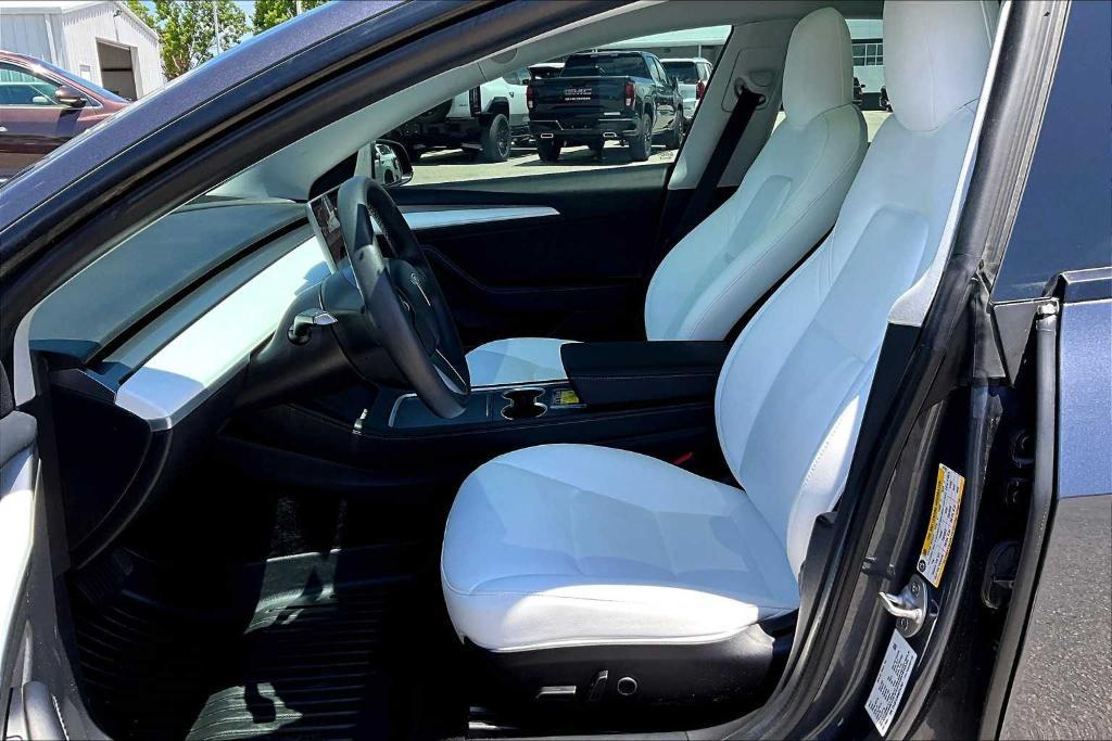 used 2021 Tesla Model 3 car, priced at $27,898