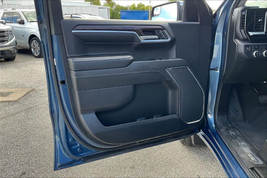 used 2024 GMC Sierra 1500 car, priced at $46,947