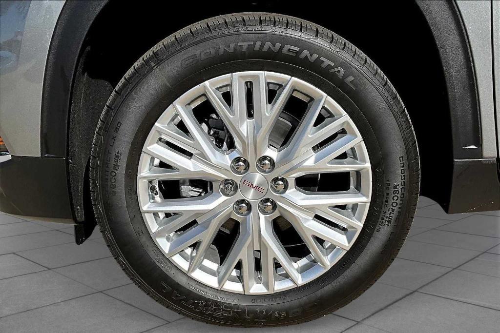 new 2025 GMC Acadia car, priced at $43,731