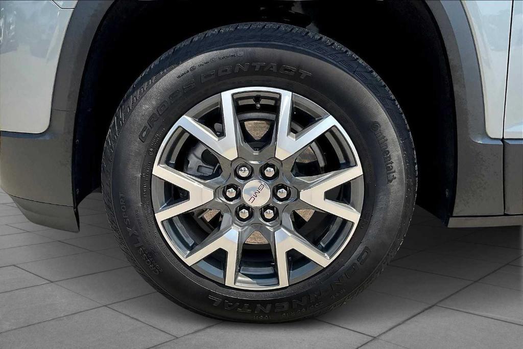used 2023 GMC Acadia car, priced at $30,915