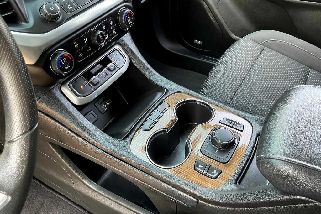 used 2023 GMC Acadia car, priced at $30,915