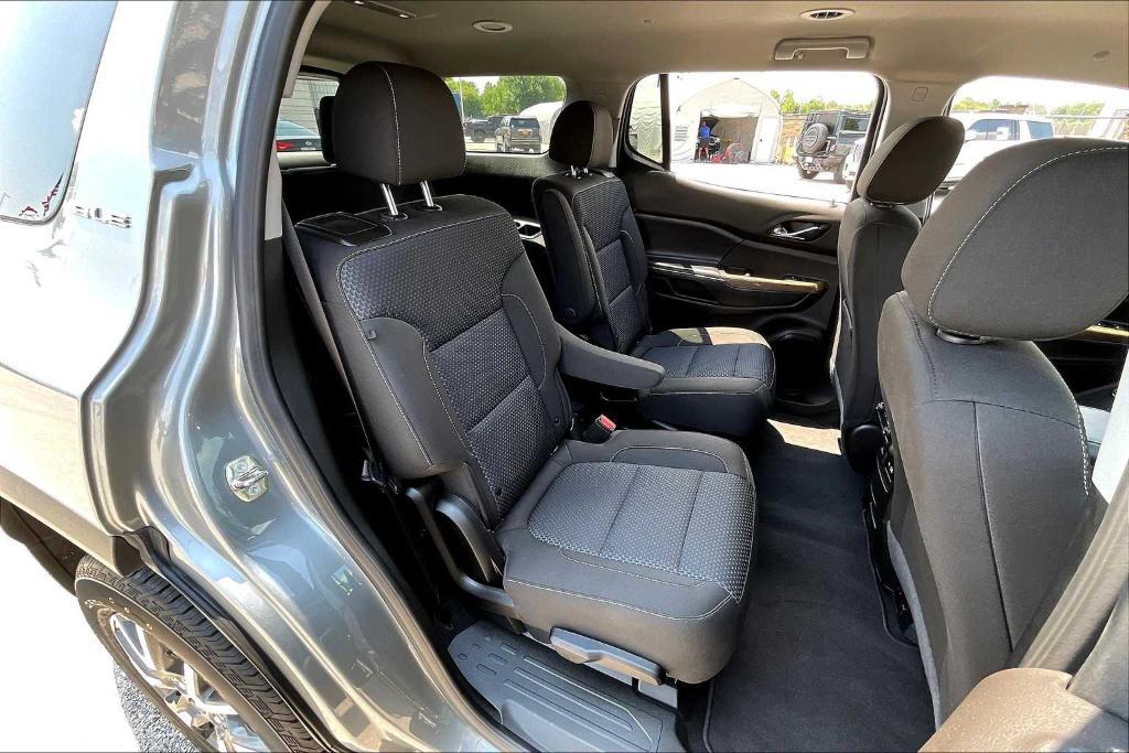 used 2023 GMC Acadia car, priced at $30,915