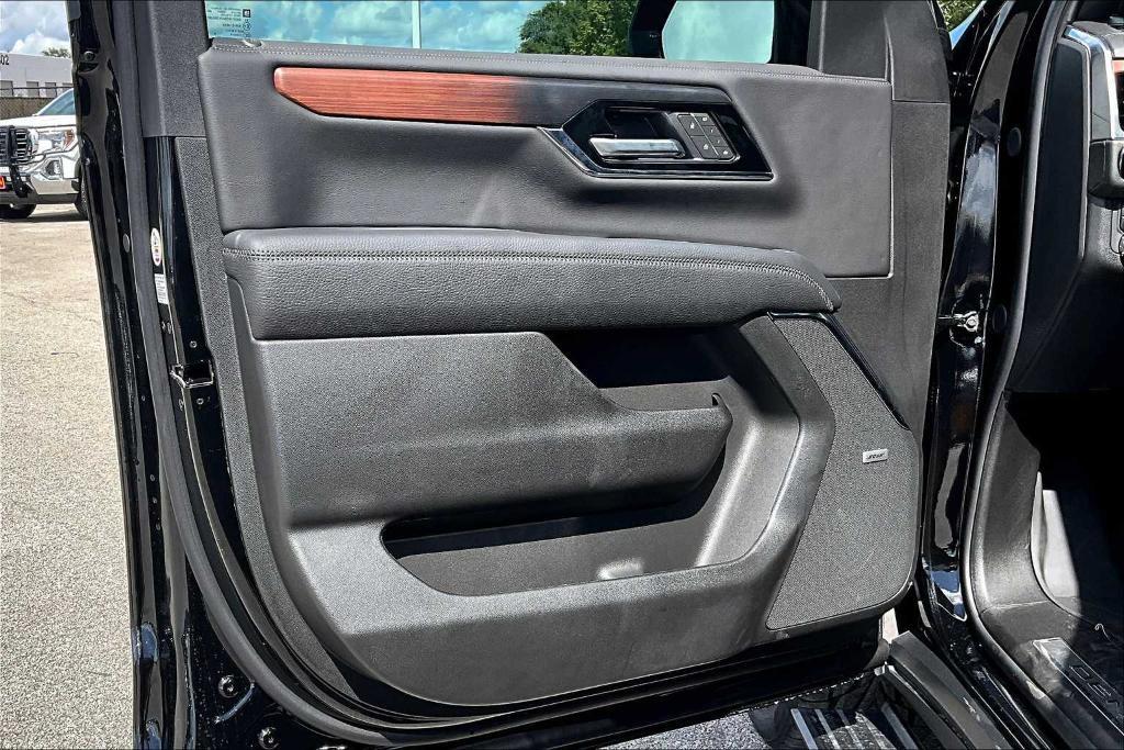 new 2025 GMC Yukon car, priced at $113,200