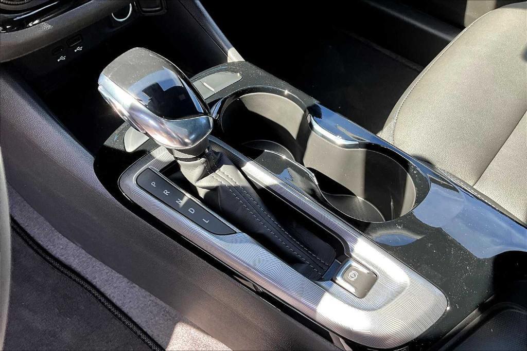 new 2025 Buick Envista car, priced at $28,975