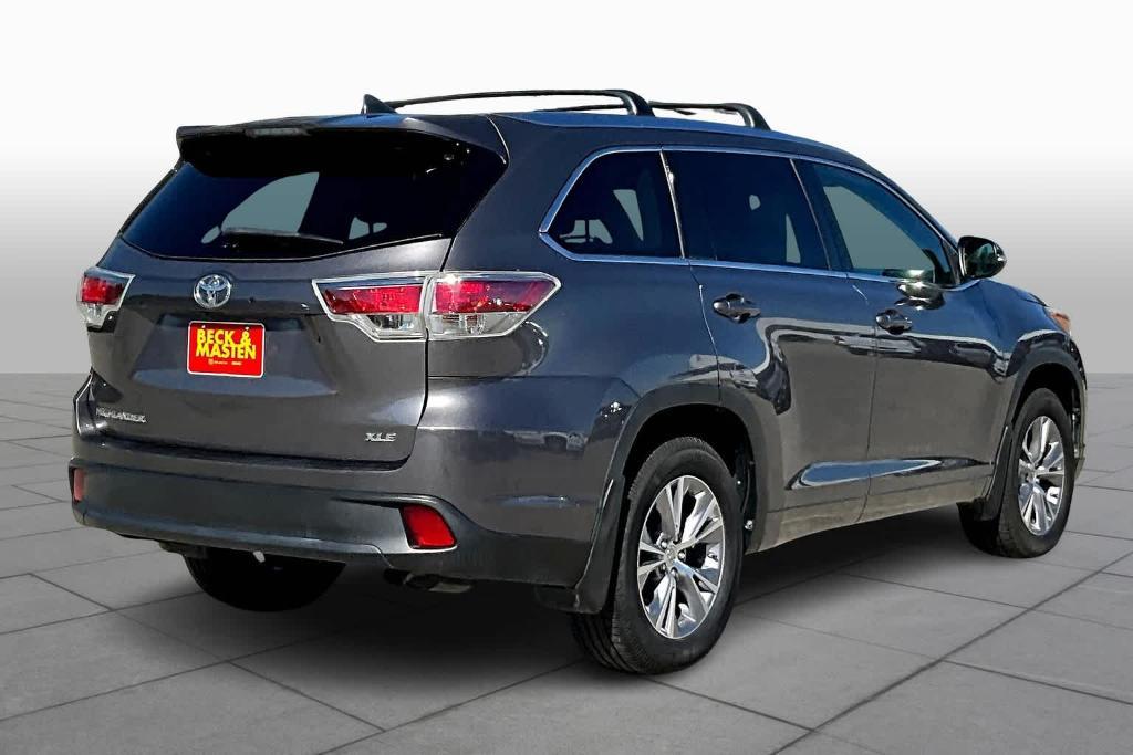 used 2015 Toyota Highlander car, priced at $18,939