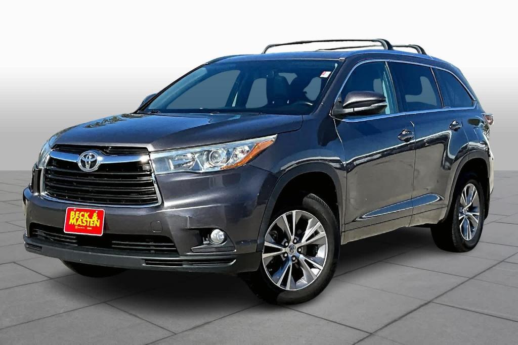 used 2015 Toyota Highlander car, priced at $18,939