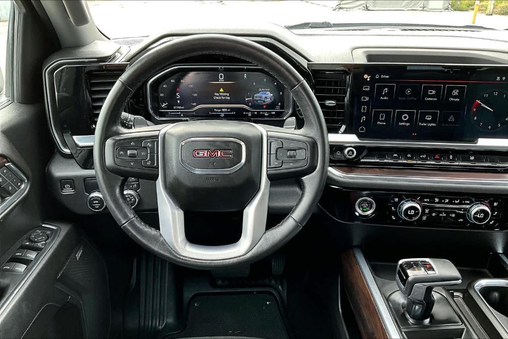 used 2023 GMC Sierra 1500 car, priced at $43,998