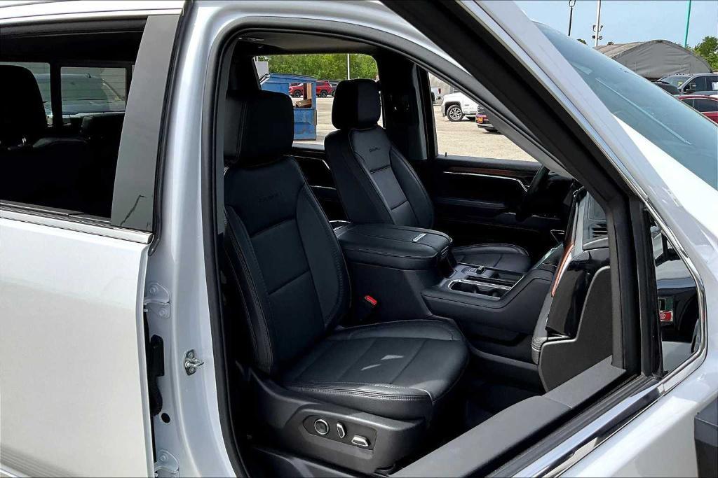 used 2024 GMC Sierra 2500 car, priced at $75,877