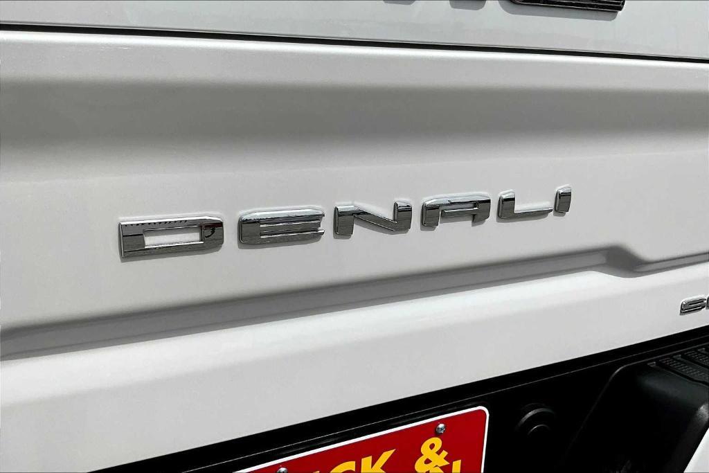 used 2024 GMC Sierra 2500 car, priced at $75,877