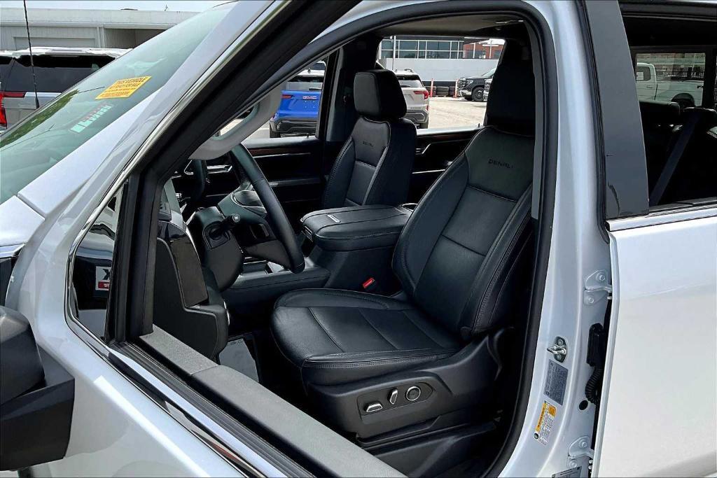 used 2024 GMC Sierra 2500 car, priced at $75,877