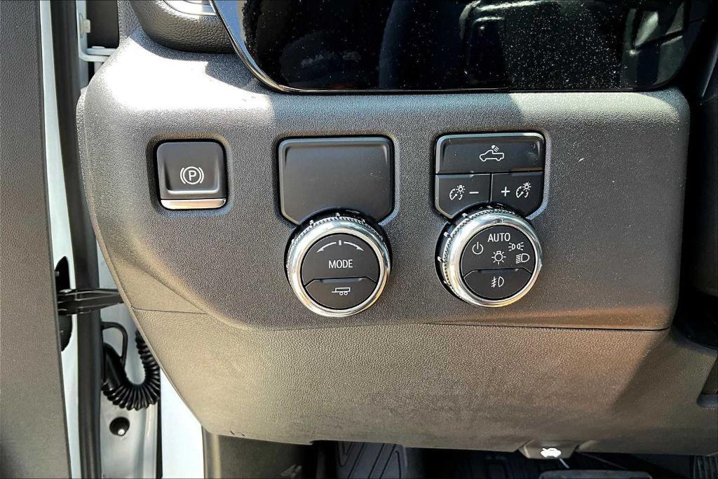 new 2025 GMC Sierra 1500 car, priced at $48,435