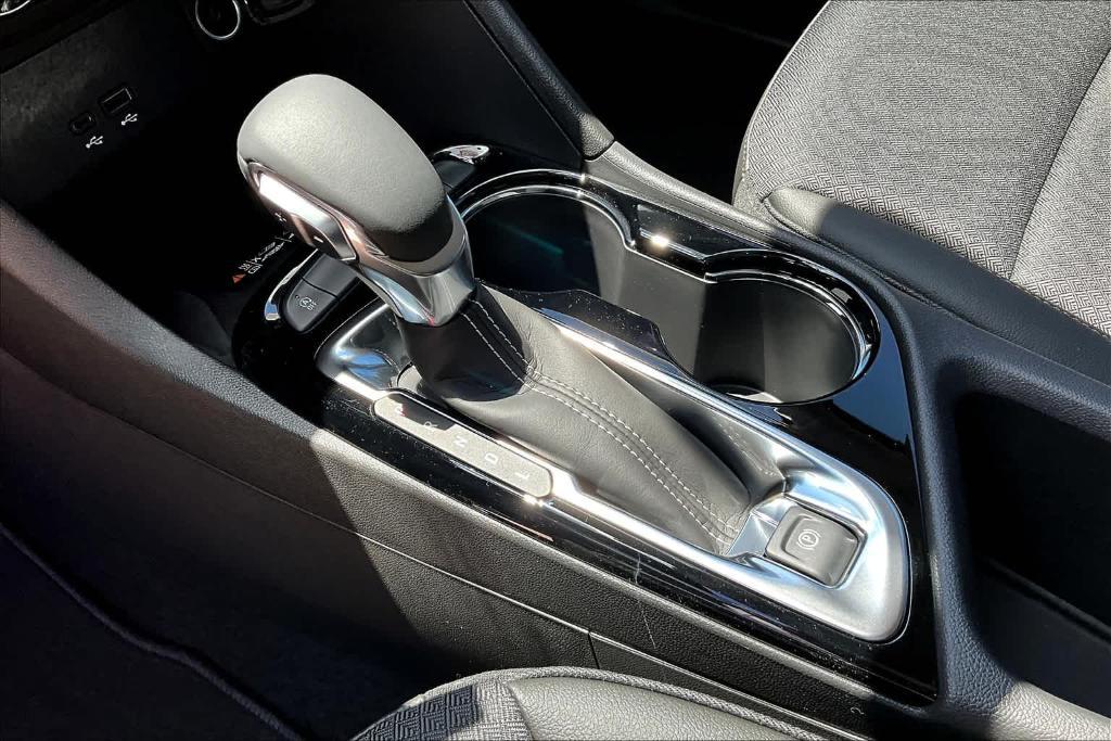 new 2025 Buick Encore GX car, priced at $24,553