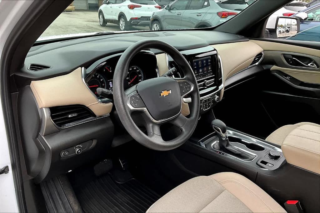 used 2023 Chevrolet Traverse car, priced at $27,243