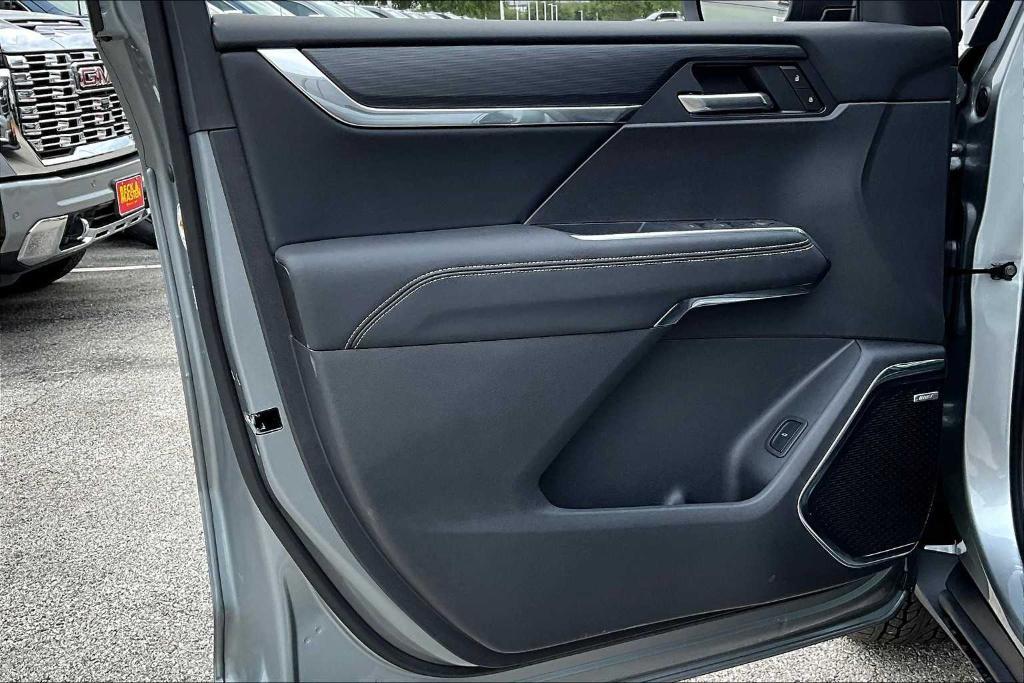 new 2025 GMC Acadia car, priced at $50,175