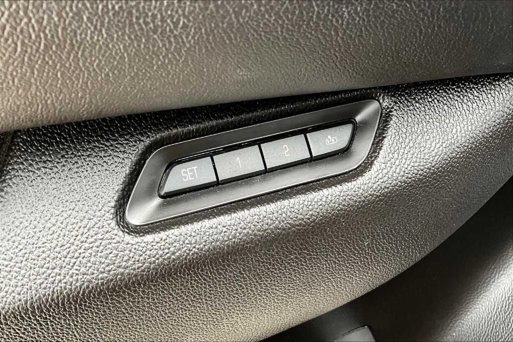 used 2015 Cadillac Escalade ESV car, priced at $19,387
