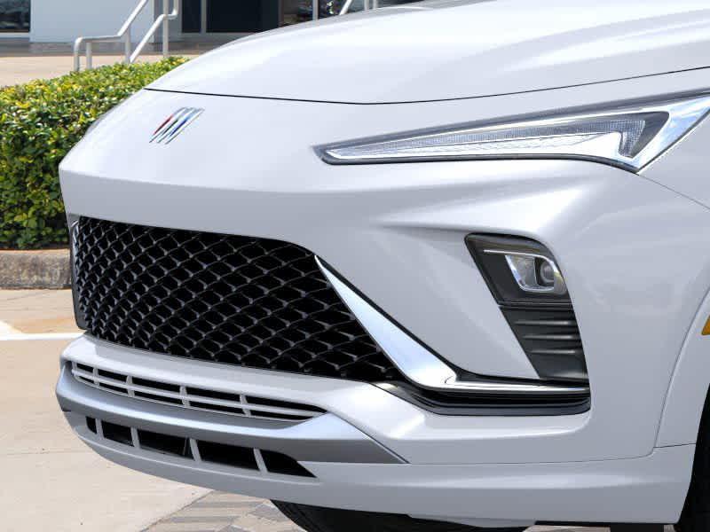 new 2025 Buick Envista car, priced at $32,310