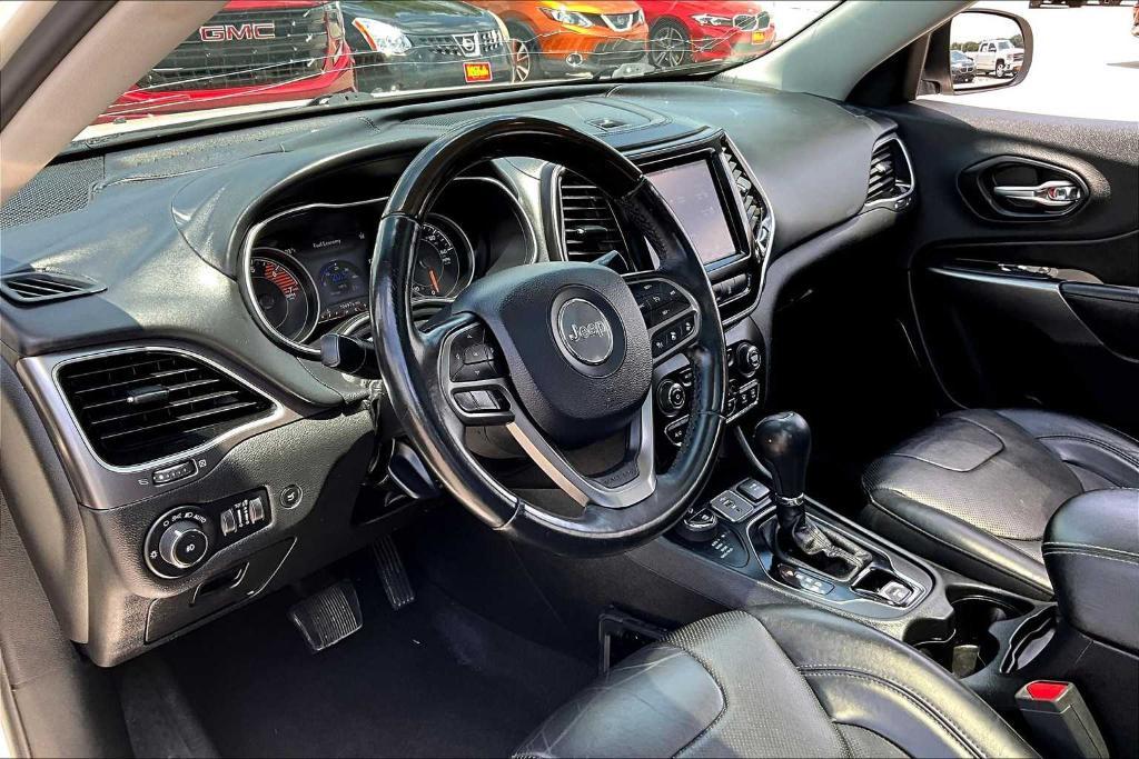 used 2019 Jeep Cherokee car, priced at $18,148