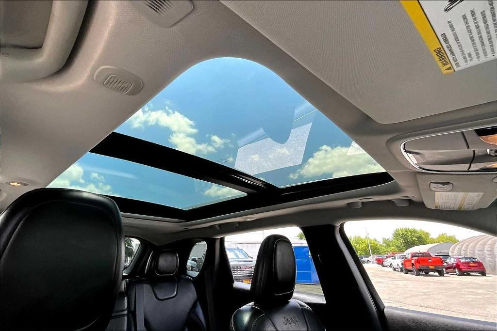 used 2019 Jeep Cherokee car, priced at $18,148