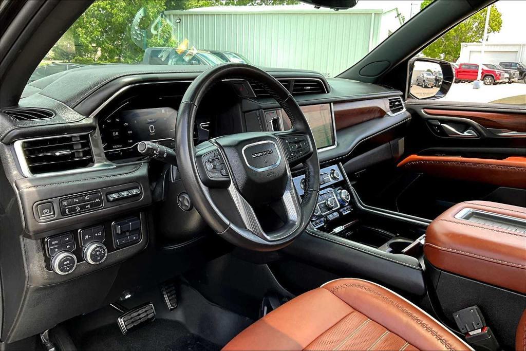 used 2023 GMC Yukon XL car, priced at $73,997
