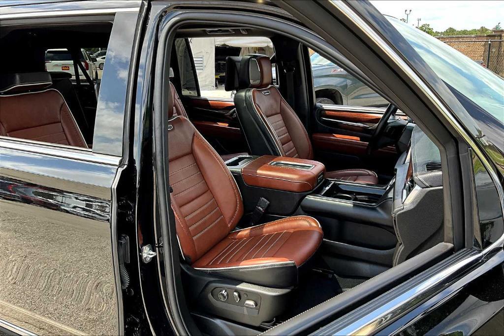 used 2023 GMC Yukon XL car, priced at $73,997
