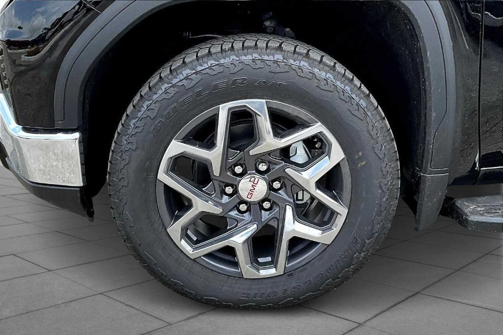 new 2025 GMC Sierra 1500 car, priced at $55,875