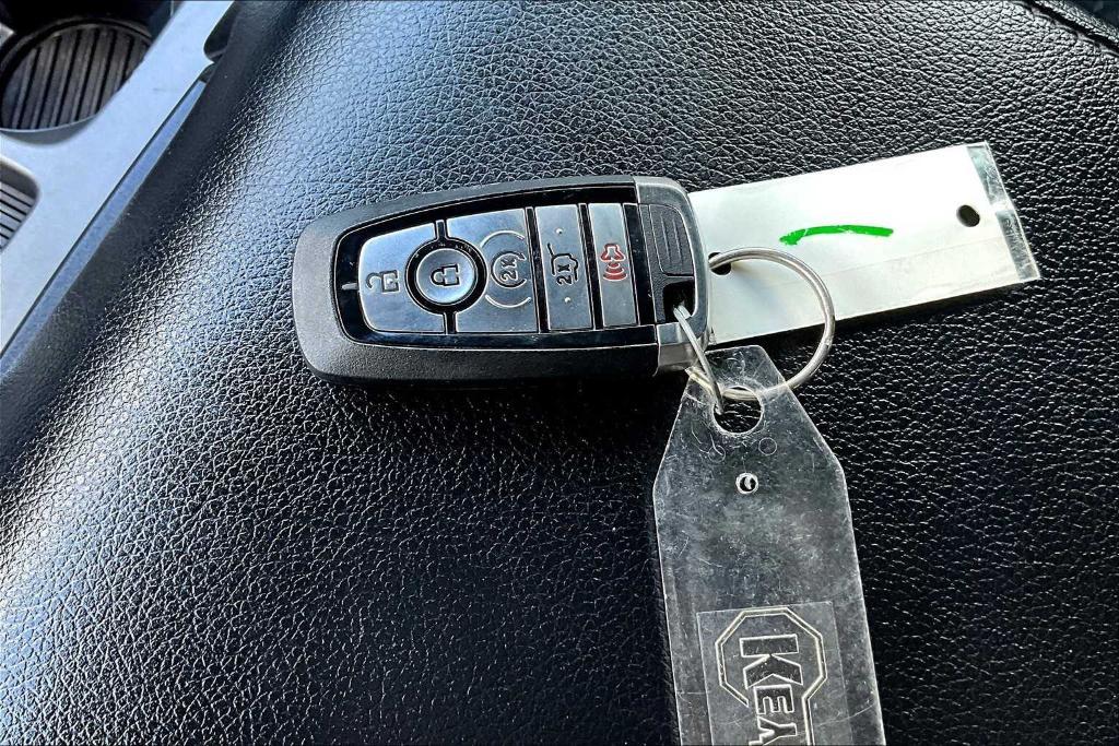 used 2021 Ford Expedition car, priced at $35,969