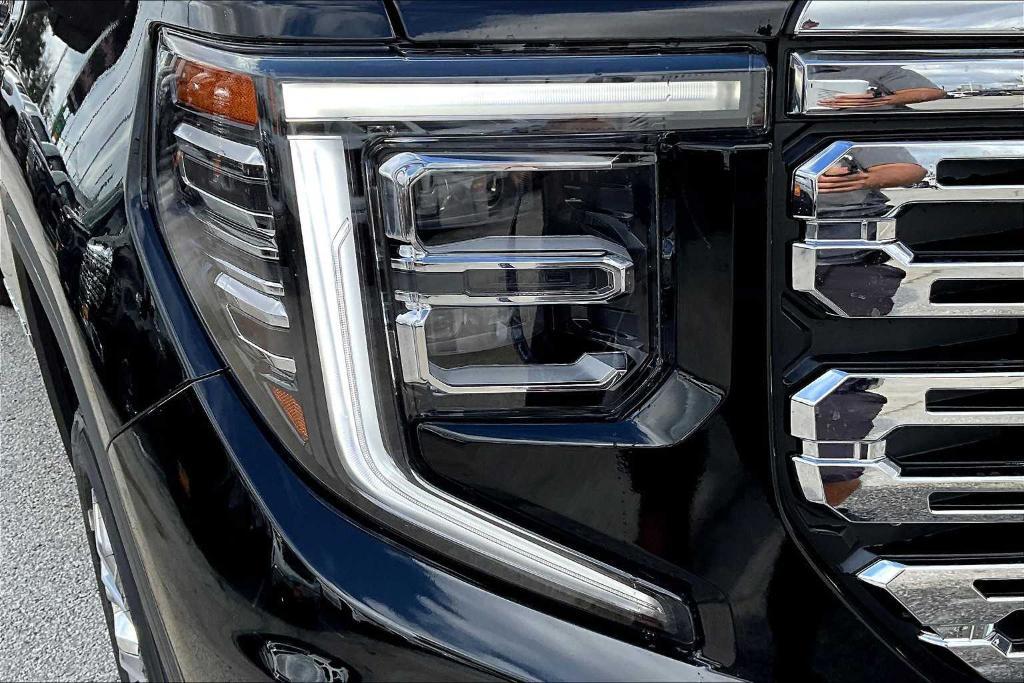 new 2025 GMC Sierra 1500 car, priced at $70,684