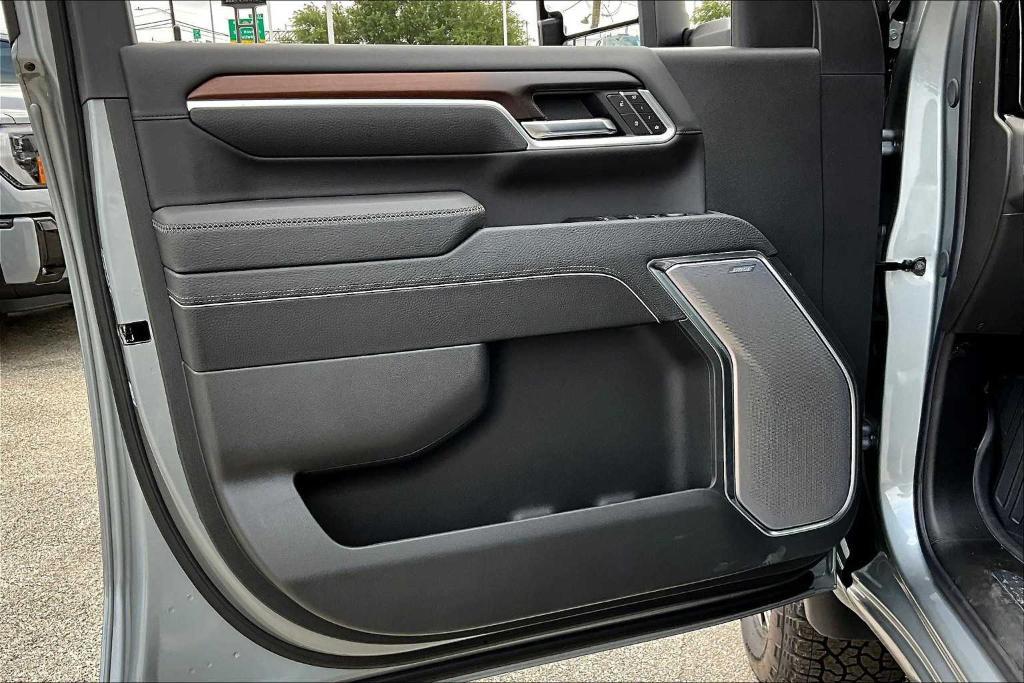 new 2025 GMC Sierra 2500 car, priced at $91,374