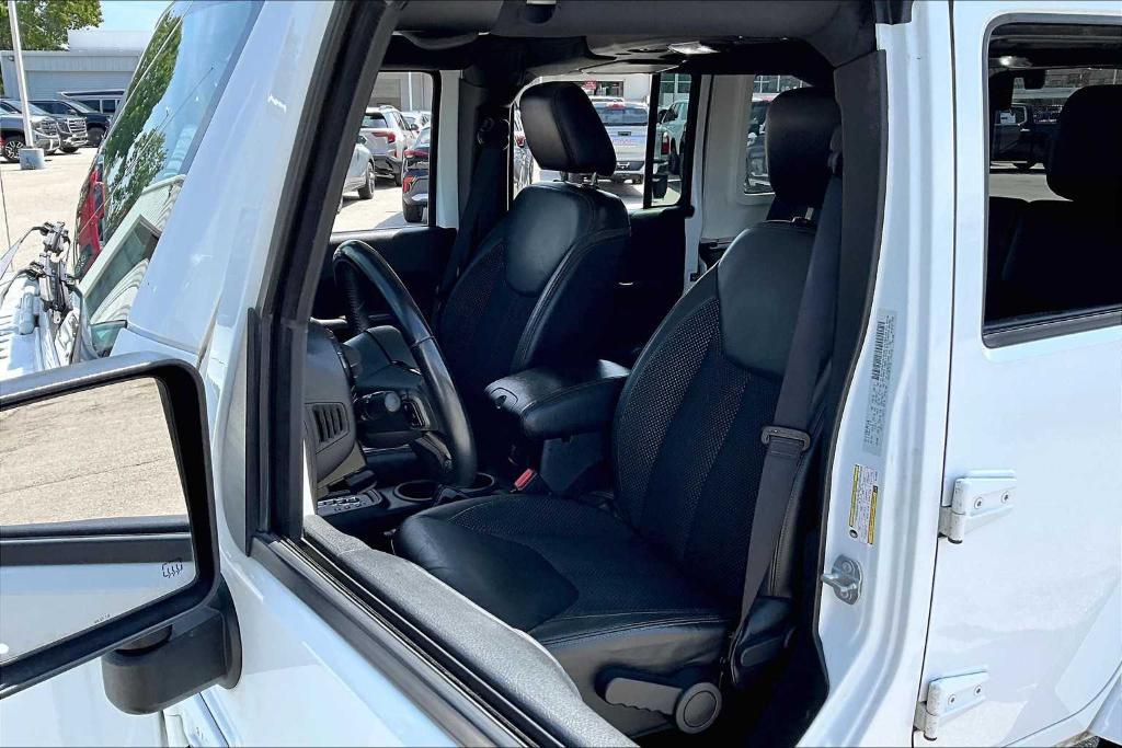 used 2016 Jeep Wrangler Unlimited car, priced at $20,997