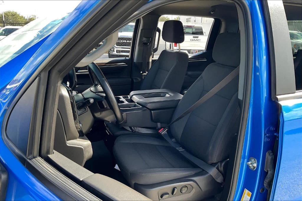 used 2025 Chevrolet Silverado 1500 car, priced at $43,327